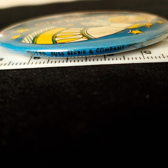 Vntg Button Angel Christ in Christmas Russ Berrie - Picture 3 of 7